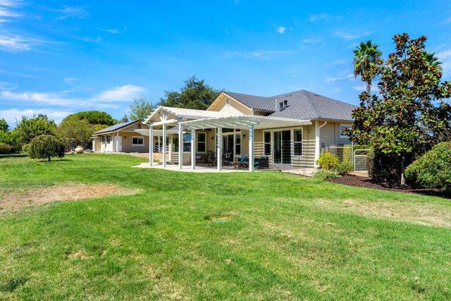7140 Starkview Pl, Loomis, CA 95650