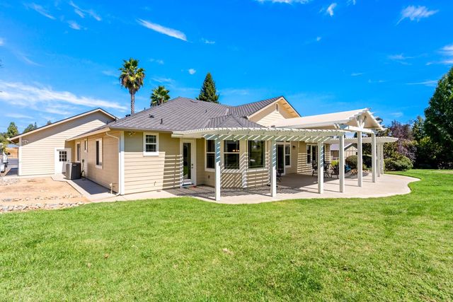 7140 Starkview Pl, Loomis, CA 95650