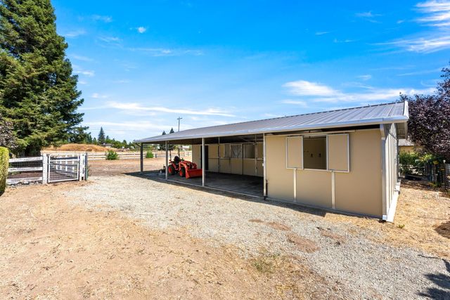 7140 Starkview Pl, Loomis, CA 95650