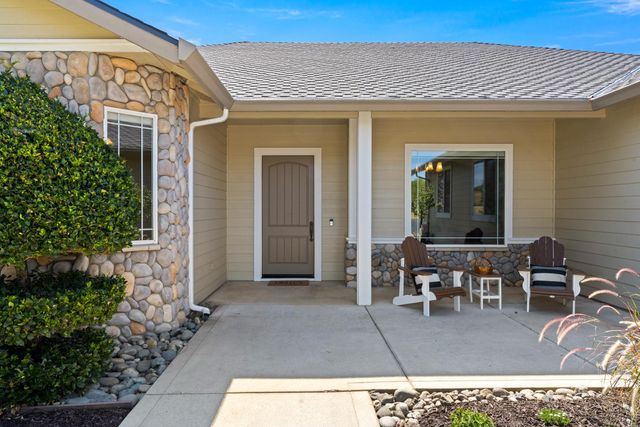 7140 Starkview Pl, Loomis, CA 95650