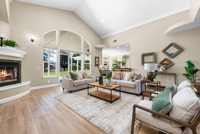 7140 Starkview Pl, Loomis, CA 95650
