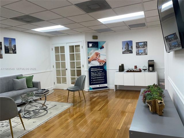 338 Minorca Ave, Coral Gables, FL 33134