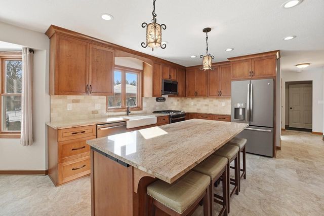 1746 Malibu DRIVE, Cedarburg, WI 53012