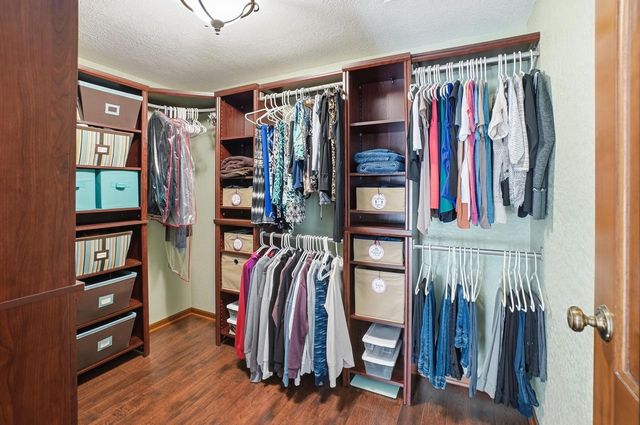 1746 Malibu DRIVE, Cedarburg, WI 53012