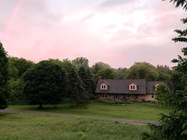 1746 Malibu DRIVE, Cedarburg, WI 53012