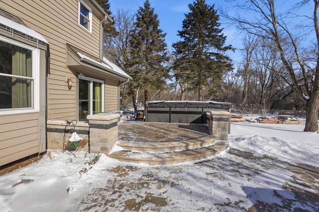 1746 Malibu DRIVE, Cedarburg, WI 53012