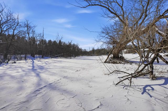 1746 Malibu DRIVE, Cedarburg, WI 53012