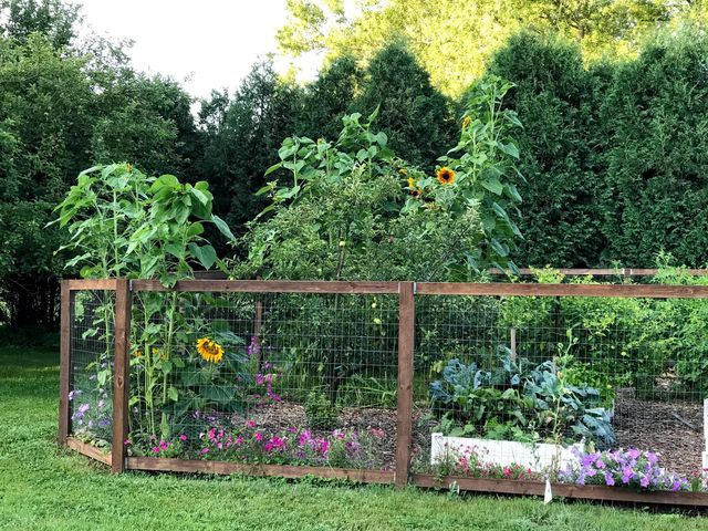 1746 Malibu DRIVE, Cedarburg, WI 53012