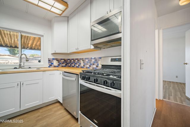 2524 Sneddon Way, Carson City, NV 89706