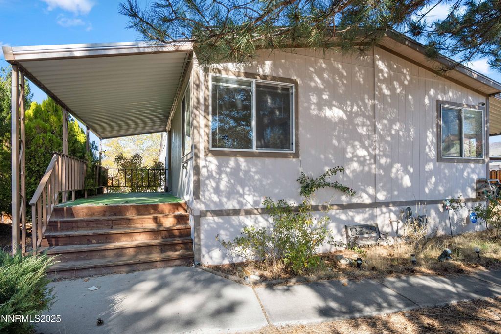 2524 Sneddon Way, Carson City, NV 89706