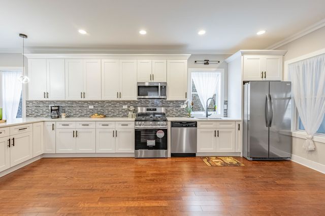 2336 Oak Park Avenue, Berwyn, IL 60402