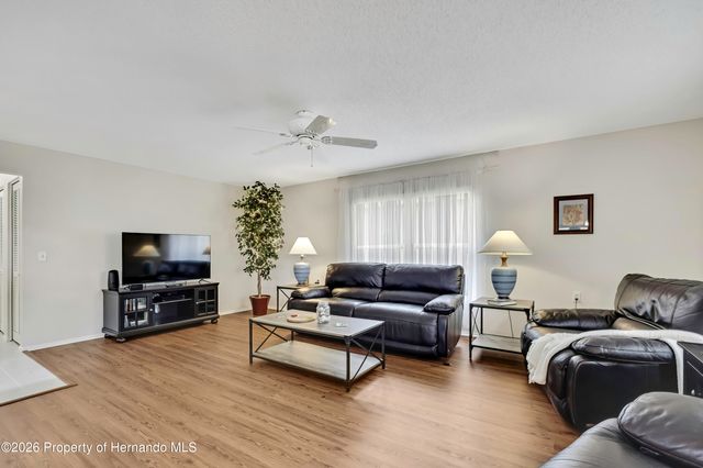 8015 Hidden Hills Drive, Spring Hill, FL 34606