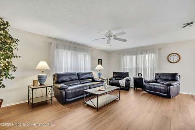 8015 Hidden Hills Drive, Spring Hill, FL 34606