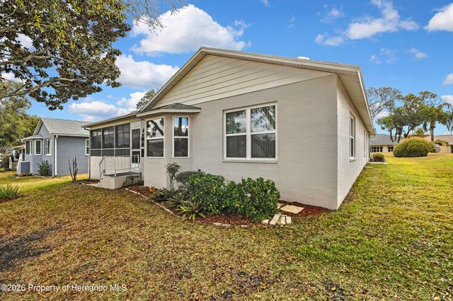 8015 Hidden Hills Drive, Spring Hill, FL 34606