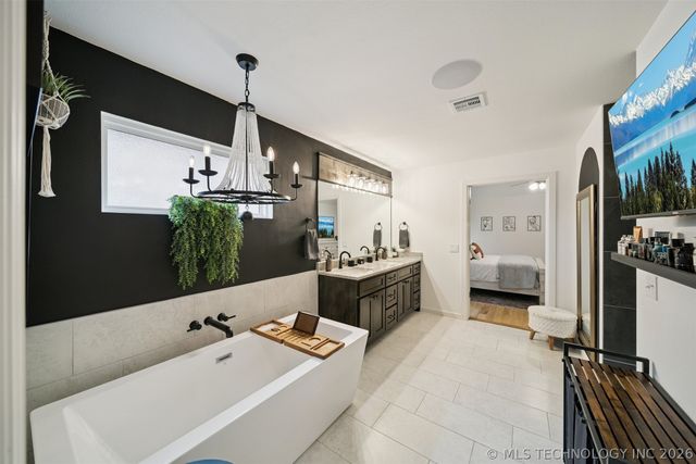 9226 N 141st East Avenue, Owasso, OK 74055