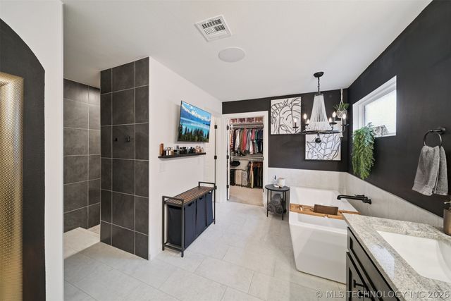 9226 N 141st East Avenue, Owasso, OK 74055