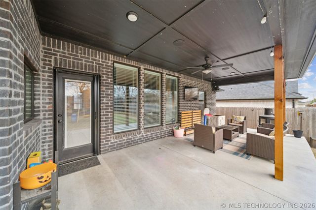 9226 N 141st East Avenue, Owasso, OK 74055