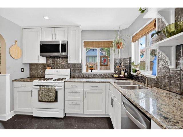 5331 Primrose Ln, Denver, CO 80221