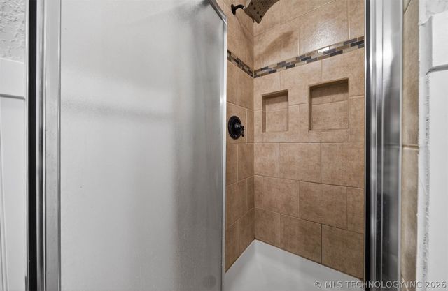 1108 S Poplar Avenue, Broken Arrow, OK 74012