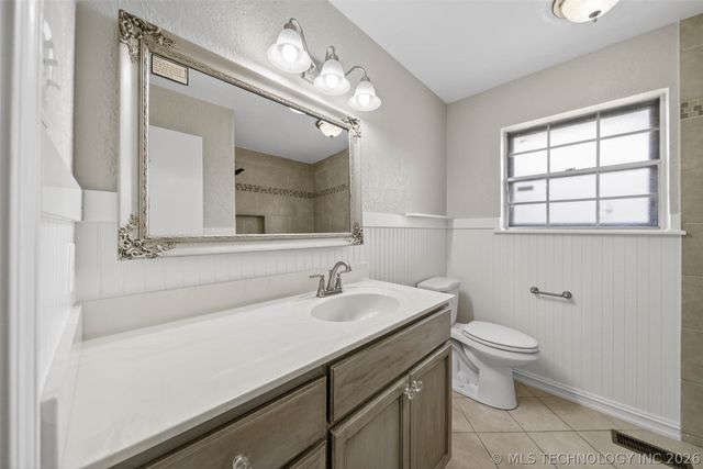 1108 S Poplar Avenue, Broken Arrow, OK 74012