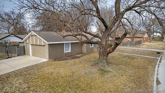 1108 S Poplar Avenue, Broken Arrow, OK 74012