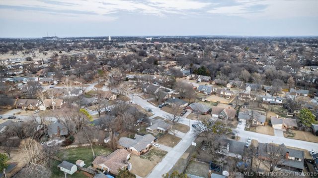 1108 S Poplar Avenue, Broken Arrow, OK 74012