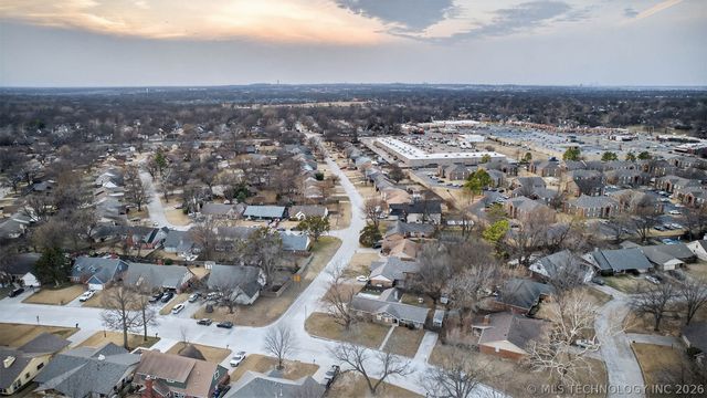 1108 S Poplar Avenue, Broken Arrow, OK 74012