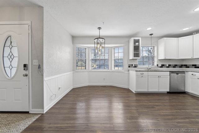 1108 S Poplar Avenue, Broken Arrow, OK 74012