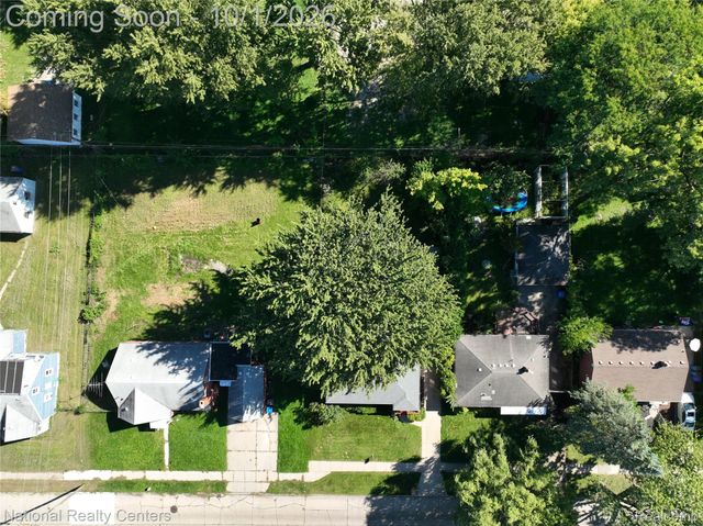 22344 Logue Avenue, Warren, MI 48091