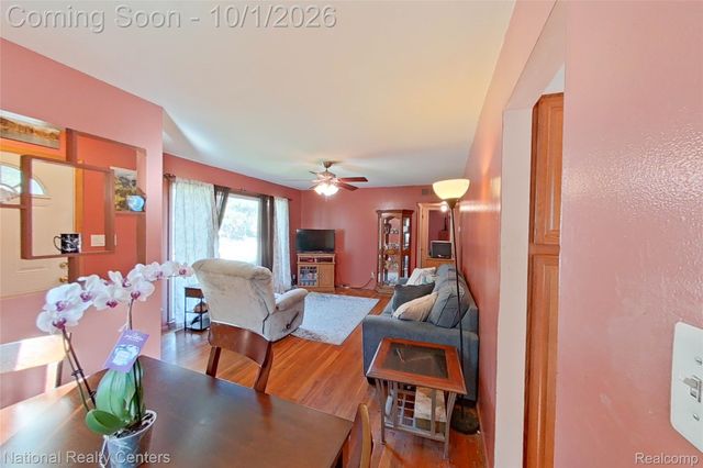 22344 Logue Avenue, Warren, MI 48091