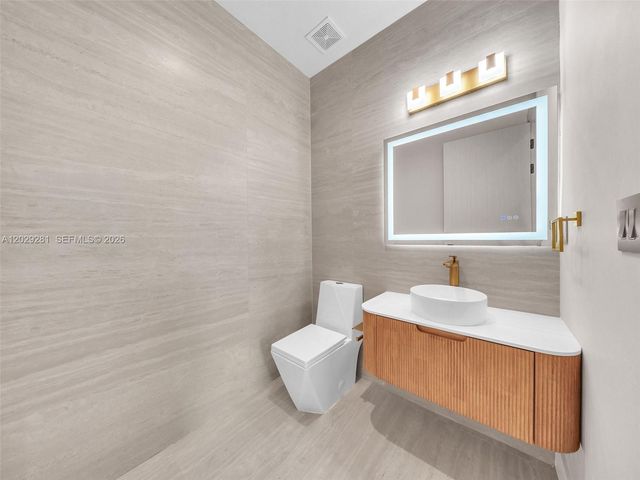 1637 Monroe Street, Hollywood, FL 33020