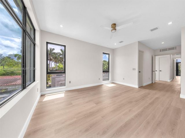 1637 Monroe Street, Hollywood, FL 33020