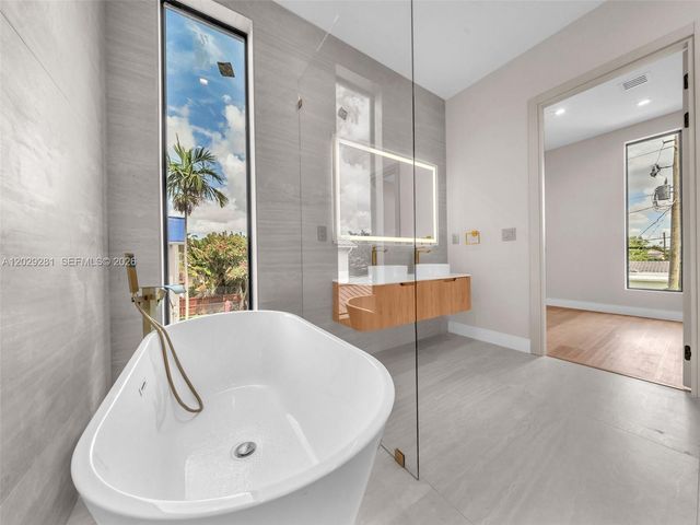 1637 Monroe Street, Hollywood, FL 33020