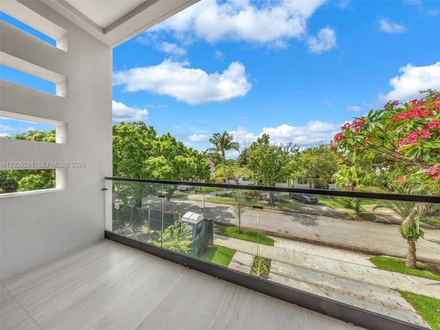 1637 Monroe Street, Hollywood, FL 33020