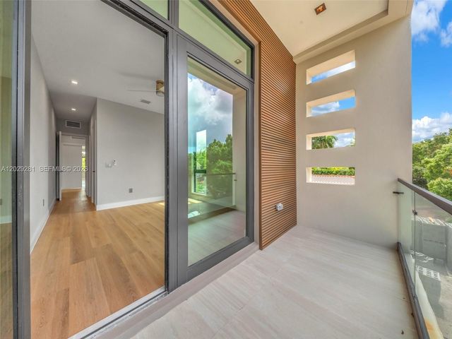 1637 Monroe Street, Hollywood, FL 33020