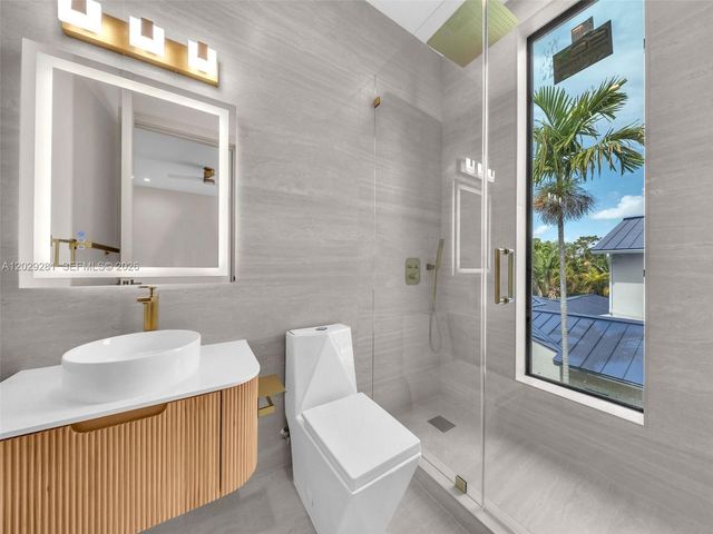 1637 Monroe Street, Hollywood, FL 33020