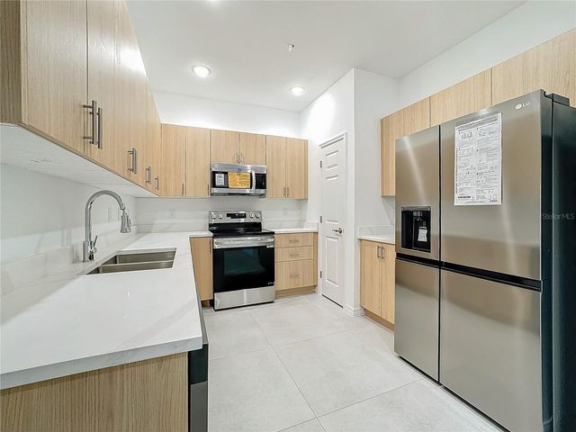 1736 BARTON TOWNE CIRCLE, St Cloud, FL 34769