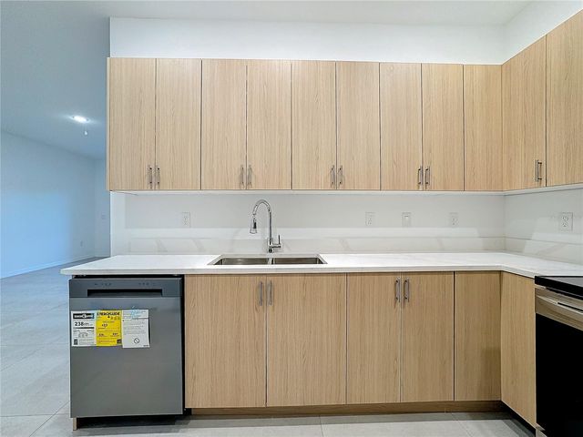 1736 BARTON TOWNE CIRCLE, St Cloud, FL 34769