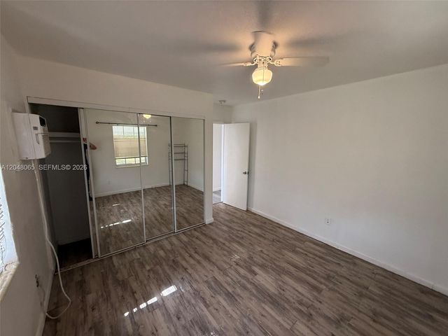 34 SW 5th Street 12, Hallandale Beach, FL 33009