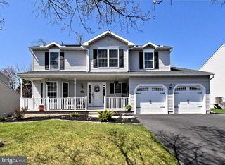 113 CLARION DR, Douglassville, PA 19518