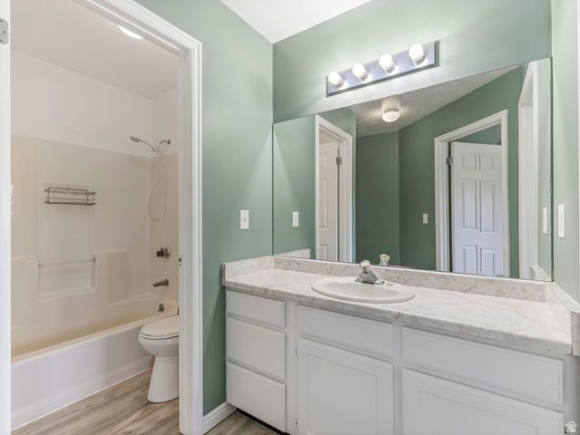 6813 S ETRUSCAN WAY, West Jordan, UT 84084