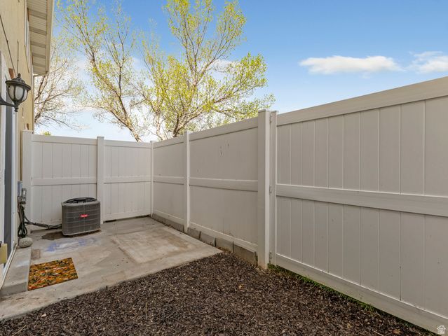 6813 S ETRUSCAN WAY, West Jordan, UT 84084