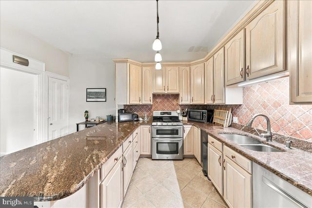 216 SUMAC ST, Philadelphia, PA 19128
