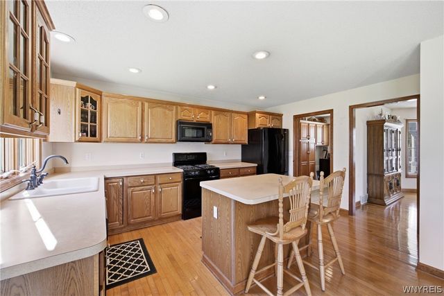 2665 Lakeview Road, Hamburg, NY 14085