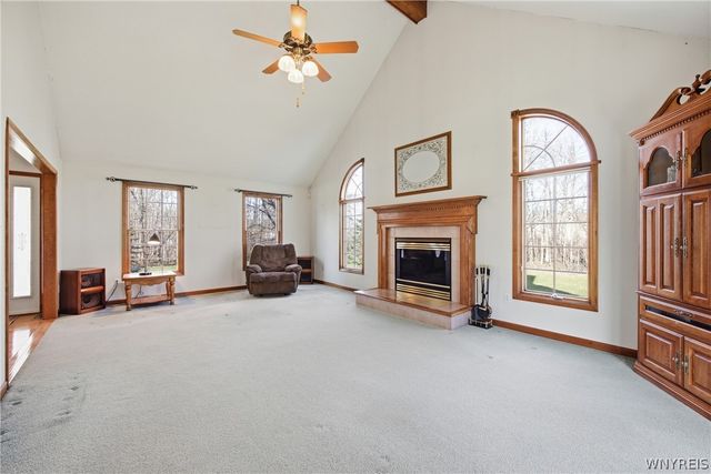 2665 Lakeview Road, Hamburg, NY 14085