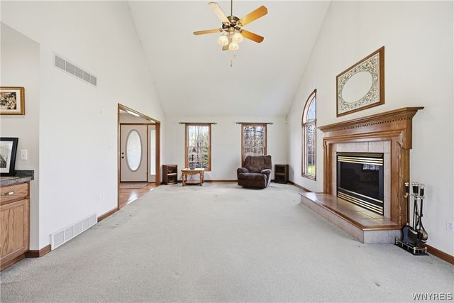 2665 Lakeview Road, Hamburg, NY 14085