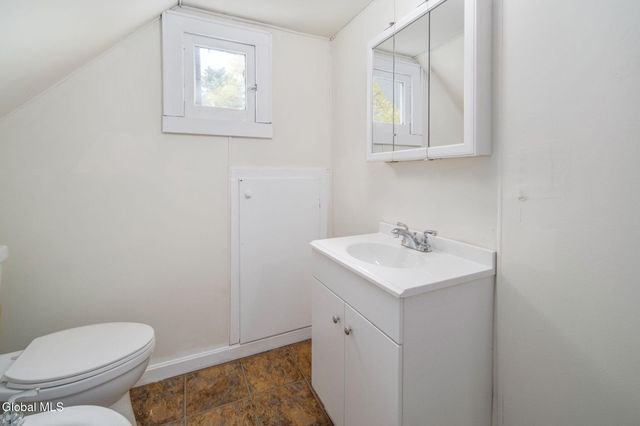 170 Kingsboro Avenue, Gloversville, NY 12078