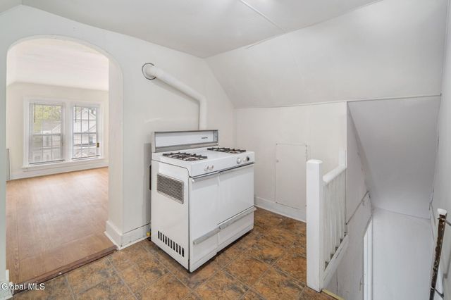 170 Kingsboro Avenue, Gloversville, NY 12078