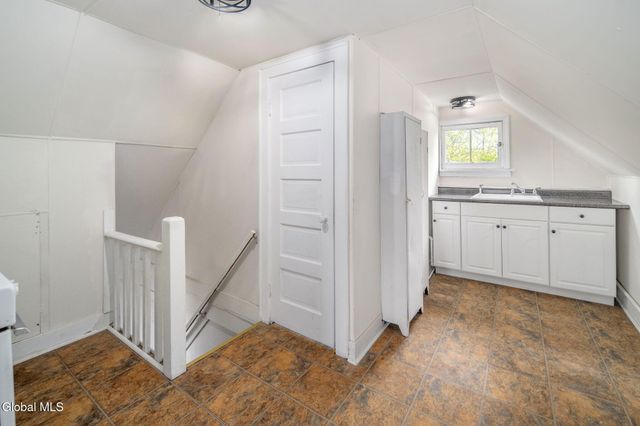 170 Kingsboro Avenue, Gloversville, NY 12078