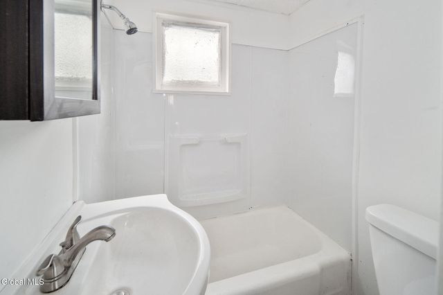 170 Kingsboro Avenue, Gloversville, NY 12078
